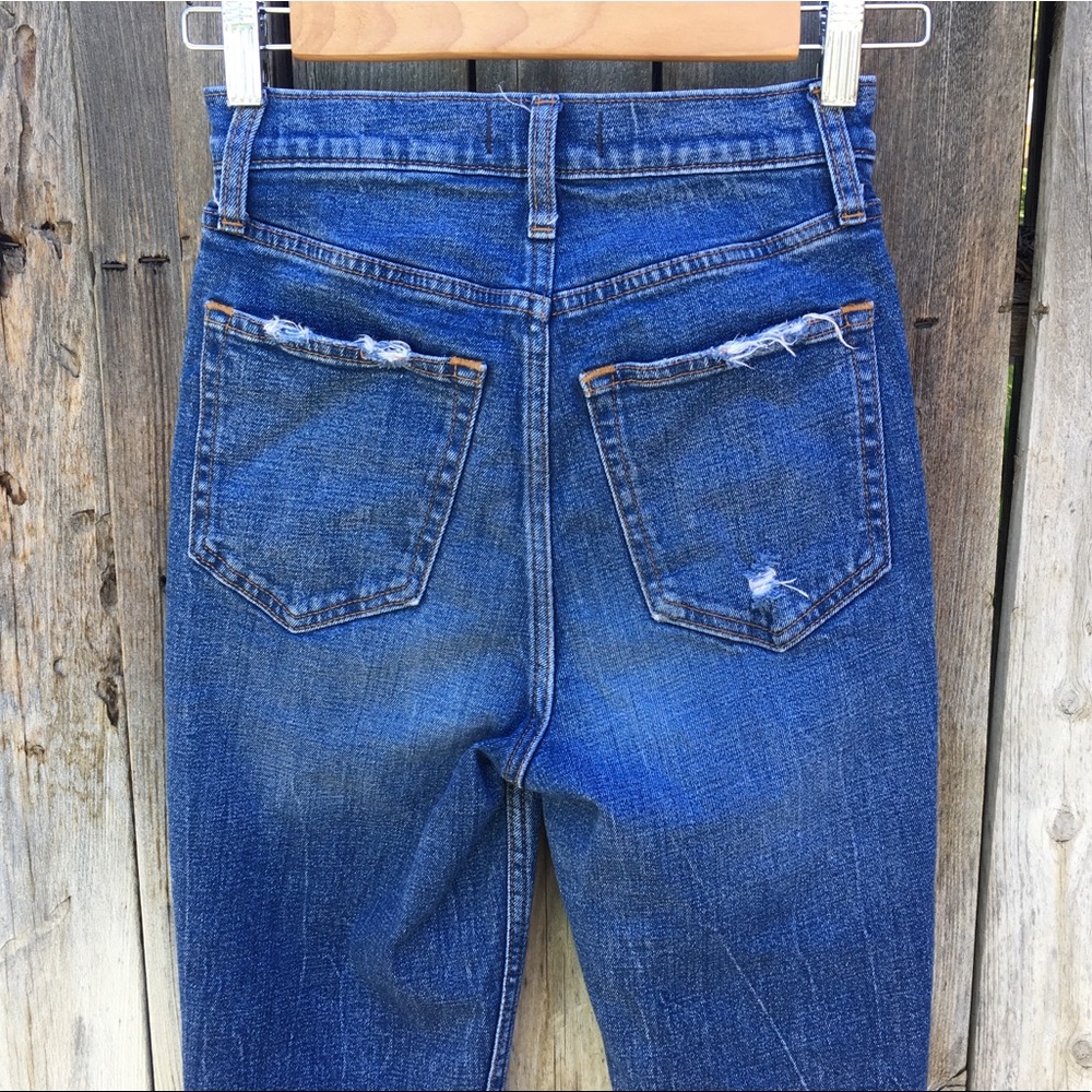 Abercrombie & Fitch Ultra High Rise Mom Jean Distressed Blue 00 - Picture 10 of 16